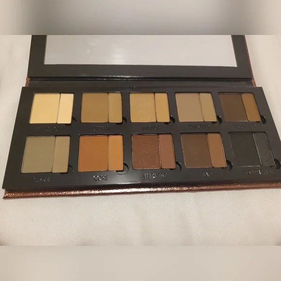 Danessa Myricks Groundwork Defining Neutrals Palette - Picture 11 of 11